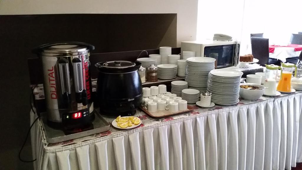 Kent Hotel Samsun Buitenkant foto